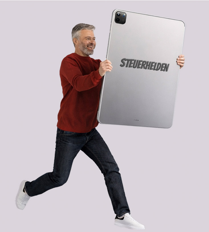 Steuerberater mit übergroßes Tablet